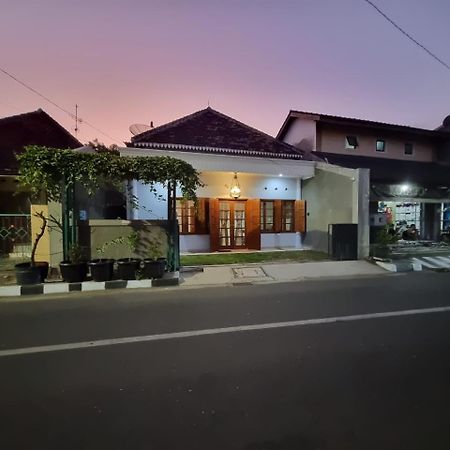 House Of Kadipaten Yogyakarta Eksteriør bilde